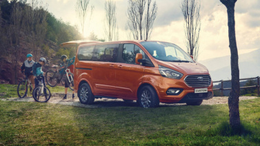 Nový Ford Tourneo Custom již za 599 900 Kč bez DPH